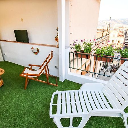 96 Guest House Reggio di Calabria Bagian luar foto