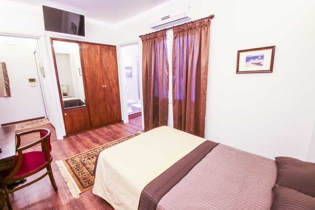 96 Guest House Reggio di Calabria Ruang foto
